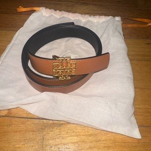 Tory burch revers-able belt
